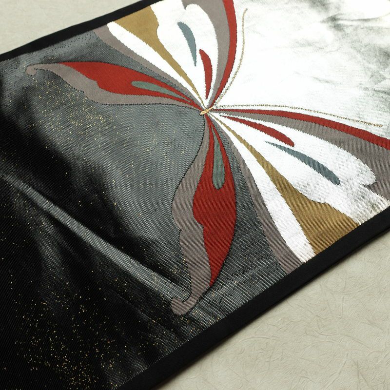 名古屋帯 太鼓柄 正絹 蝶・昆虫柄 名古屋仕立て なごや帯 リサイクル帯 帯 箔 引箔 黒_画像12