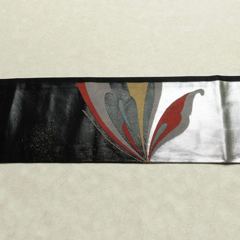 名古屋帯 太鼓柄 正絹 蝶・昆虫柄 名古屋仕立て なごや帯 リサイクル帯 帯 箔 引箔 黒_画像16
