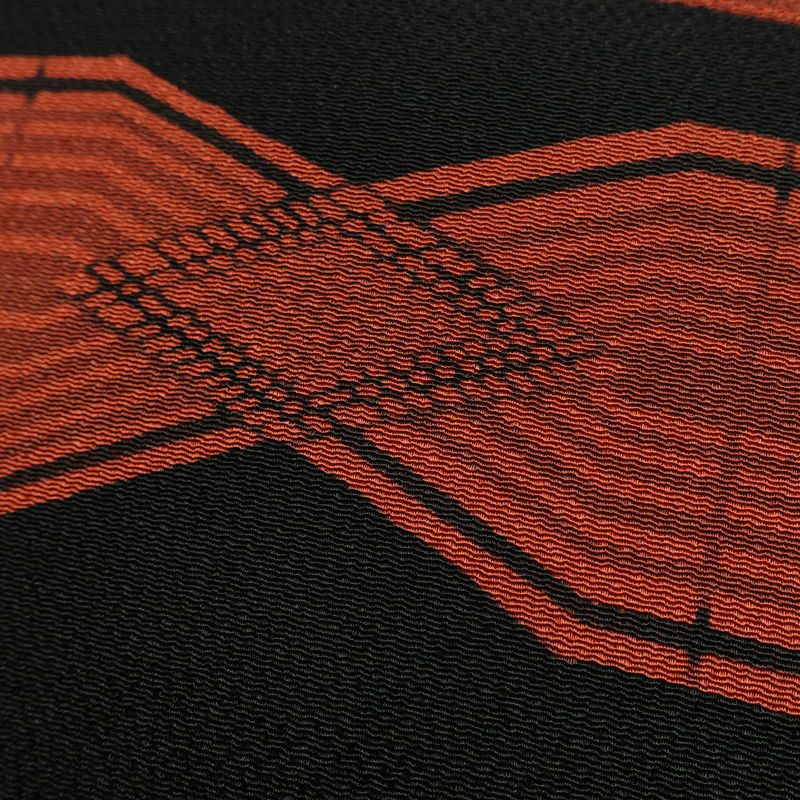 名古屋帯 草木手染 太鼓柄 美品 縮緬 正絹 幾何学柄・抽象柄 名古屋仕立て なごや帯 リサイクル帯 帯 モダン 黒_画像3