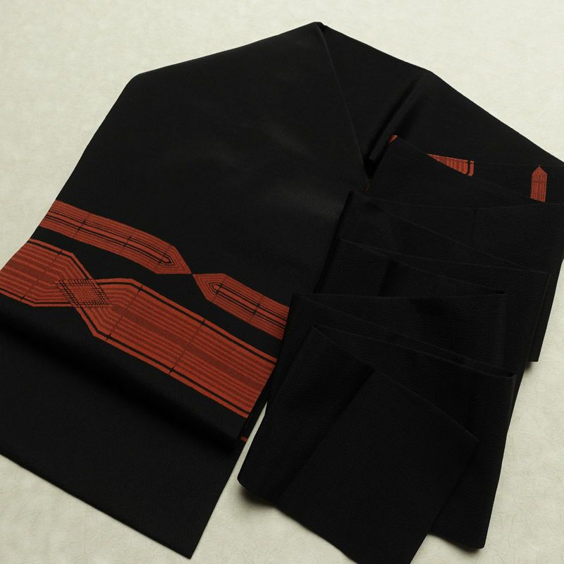 名古屋帯 草木手染 太鼓柄 美品 縮緬 正絹 幾何学柄・抽象柄 名古屋仕立て なごや帯 リサイクル帯 帯 モダン 黒_画像19