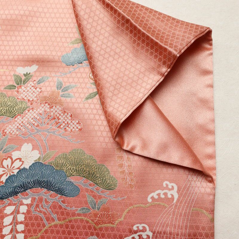 訪問着 美品 綸子 伊達衿付き 金駒刺繍 正絹 古典柄 袷仕立て 身丈159cm 裄丈66cm リサイクル着物 着物 入学式 卒業式 七五三 お宮参り フォーマル 四季花 紅葉 菖蒲 菊 桜 ピンク_画像15