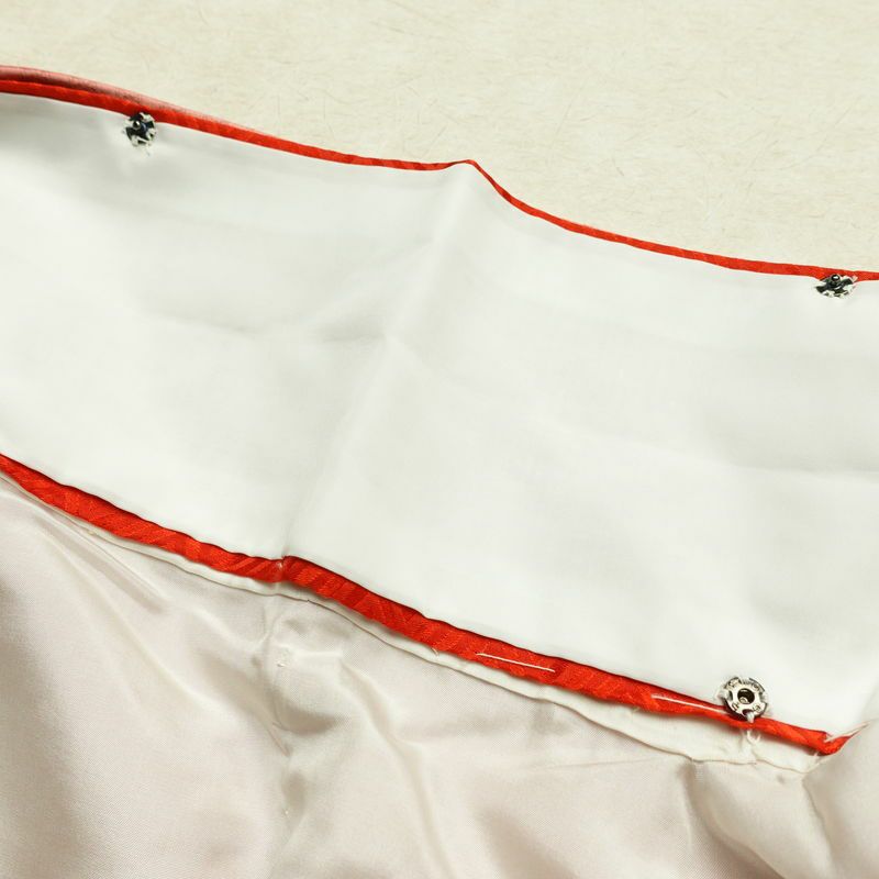 訪問着 美品 綸子 伊達衿付き 金駒刺繍 正絹 古典柄 袷仕立て 身丈159cm 裄丈66cm リサイクル着物 着物 入学式 卒業式 七五三 お宮参り フォーマル 四季花 紅葉 菖蒲 菊 桜 ピンク_画像20