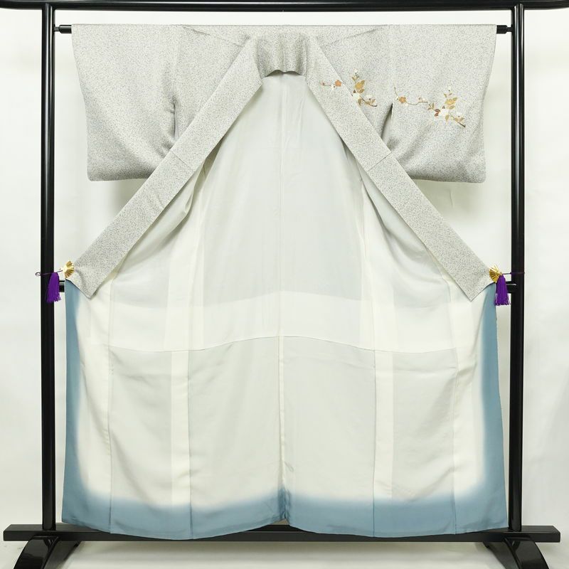 訪問着 正絹 木の葉・植物柄 袷仕立て 身丈157cm 裄丈62.5cm リサイクル着物 着物 箔 金彩 入学式 卒業式 七五三 お宮参り フォーマル グレー_画像3