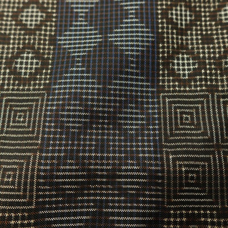 紬 しつけ糸付き 正絹 縞柄・線柄 袷仕立て 身丈150cm 裄丈66cm リサイクル着物 着物 モダン 多色使い_画像8