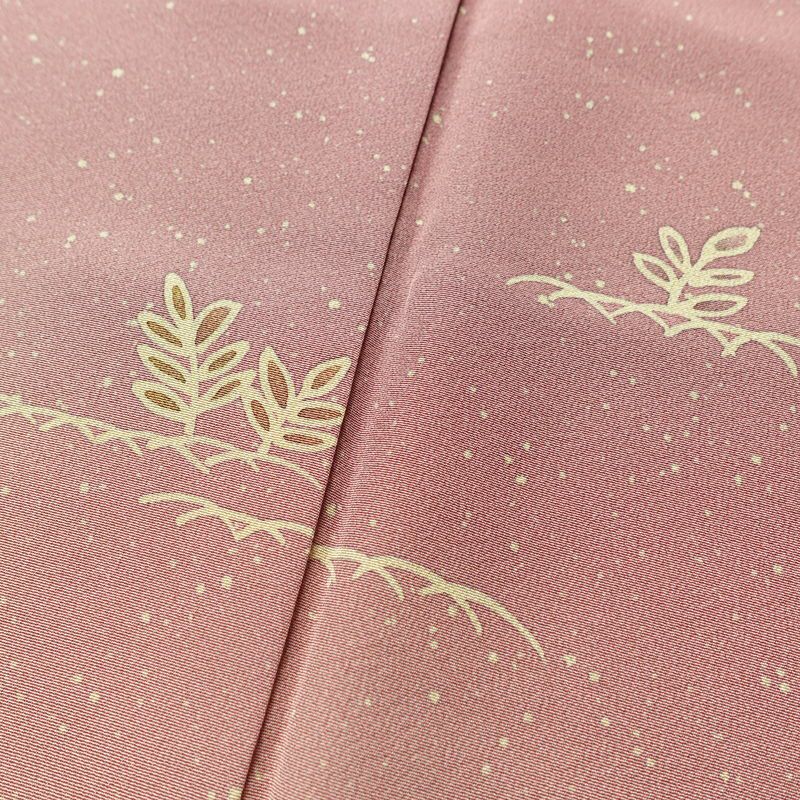 訪問着 美品 しつけ糸付き 縮緬 正絹 風景柄 袷仕立て 身丈166.5cm 裄丈68.5cm リサイクル着物 着物 入学式 卒業式 七五三 お宮参り フォーマル ピンク_画像9