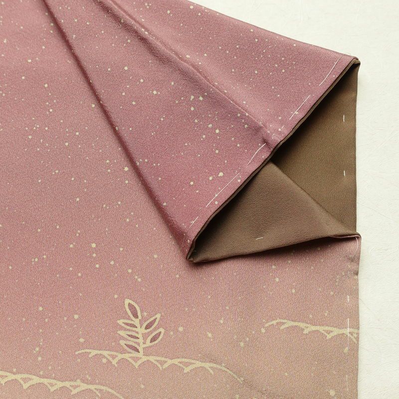 訪問着 美品 しつけ糸付き 縮緬 正絹 風景柄 袷仕立て 身丈166.5cm 裄丈68.5cm リサイクル着物 着物 入学式 卒業式 七五三 お宮参り フォーマル ピンク_画像15