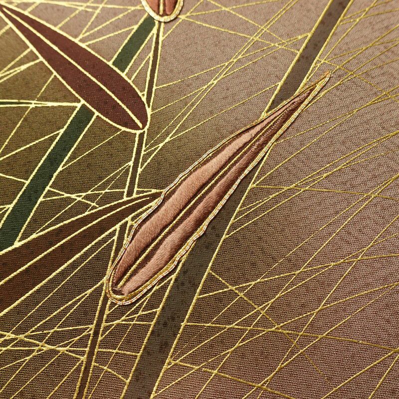 訪問着 良品 しつけ糸付き 正絹 木の葉・植物柄 袷仕立て 身丈162.5cm 裄丈65cm リサイクル着物 着物 刺繍 金彩 入学式 卒業式 七五三 お宮参り フォーマル 黄・黄土色_画像11