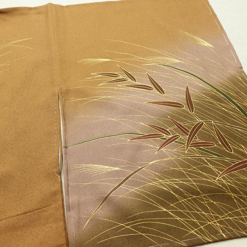 訪問着 良品 しつけ糸付き 正絹 木の葉・植物柄 袷仕立て 身丈162.5cm 裄丈65cm リサイクル着物 着物 刺繍 金彩 入学式 卒業式 七五三 お宮参り フォーマル 黄・黄土色_画像15