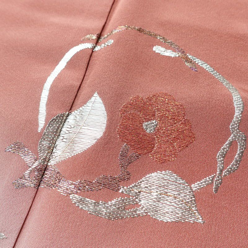 付け下げ 縮緬 一つ紋付き 正絹 花柄 袷仕立て 身丈161.5cm 裄丈68cm リサイクル着物 着物 刺繍 入学式 七五三 お宮参り フォーマル シンプル 上品 ピンク_画像7