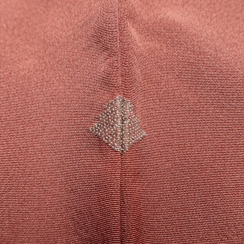 付け下げ 縮緬 一つ紋付き 正絹 花柄 袷仕立て 身丈161.5cm 裄丈68cm リサイクル着物 着物 刺繍 入学式 七五三 お宮参り フォーマル シンプル 上品 ピンク_画像15