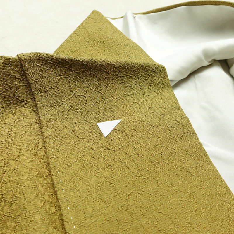 色無地 一つ紋付き 正絹 幾何学柄・抽象柄 袷仕立て 身丈158cm 裄丈65.5cm リサイクル着物 着物 ぼかし お茶会 フォーマル 黄・黄土色_画像19