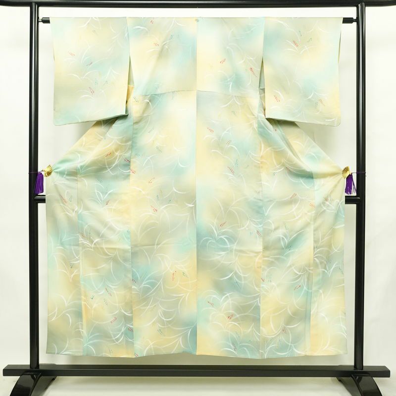 単衣 小紋 一つ紋付き 正絹 木の葉・植物柄 単衣仕立て 身丈153cm 裄丈62cm リサイクル着物 着物 多色使い_画像1