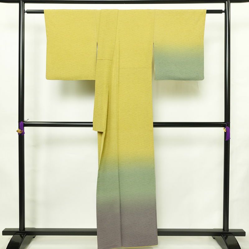 付け下げ 縮緬 正絹 その他の柄 袷仕立て 身丈159cm 裄丈68cm リサイクル着物 着物 シンプル 多色使い_画像2