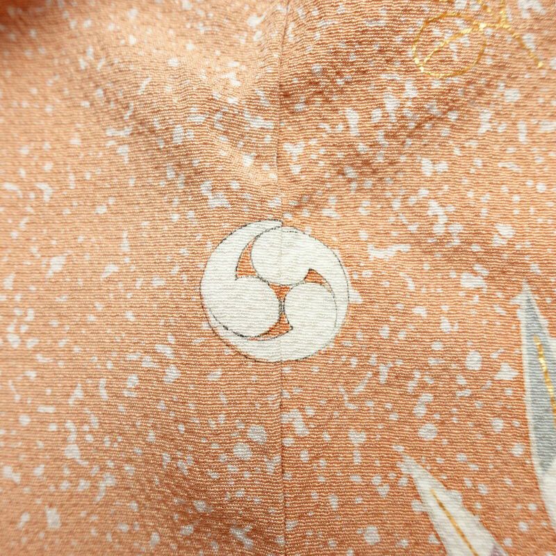 訪問着 良品 縮緬 一つ紋付き 正絹 古典柄 袷仕立て 身丈159cm 裄丈64cm リサイクル着物 着物 箔 金彩 入学式 卒業式 七五三 お宮参り フォーマル 菊 萩 茶_画像13