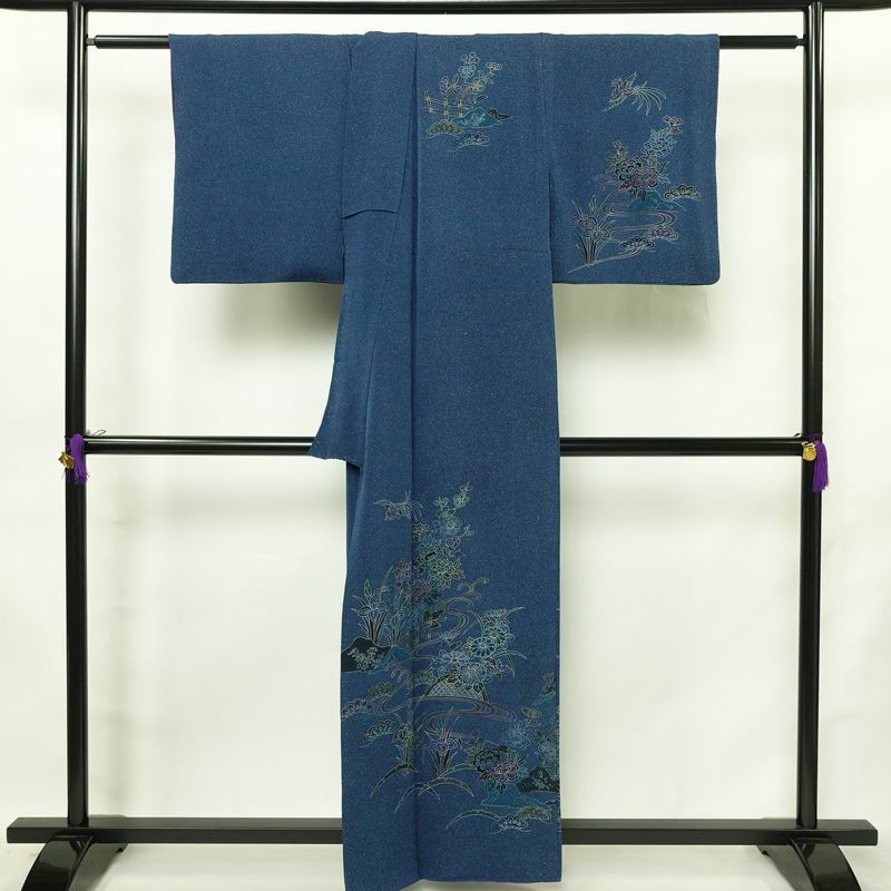 付け下げ 縮緬 一つ紋付き 正絹 古典柄 袷仕立て 身丈159cm 裄丈66cm リサイクル着物 着物 卒業式 パーティー フォーマル 青・紺_画像2