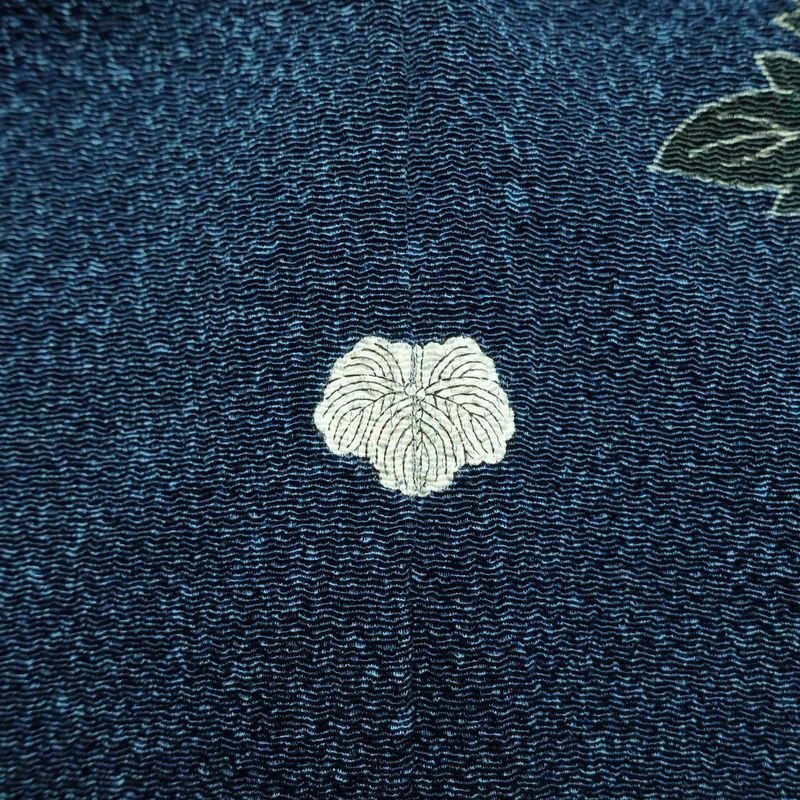 付け下げ 縮緬 一つ紋付き 正絹 古典柄 袷仕立て 身丈159cm 裄丈66cm リサイクル着物 着物 卒業式 パーティー フォーマル 青・紺_画像14