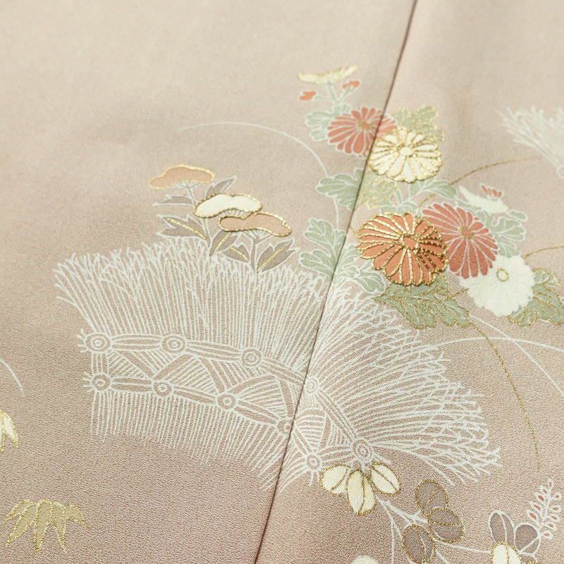付け下げ 金駒刺繍 正絹 木の葉・植物柄 袷仕立て 身丈163cm 裄丈66cm リサイクル着物 着物 箔 金彩 入学式 卒業式 七五三 お宮参り フォーマル シンプル 上品 ベージュ_画像7