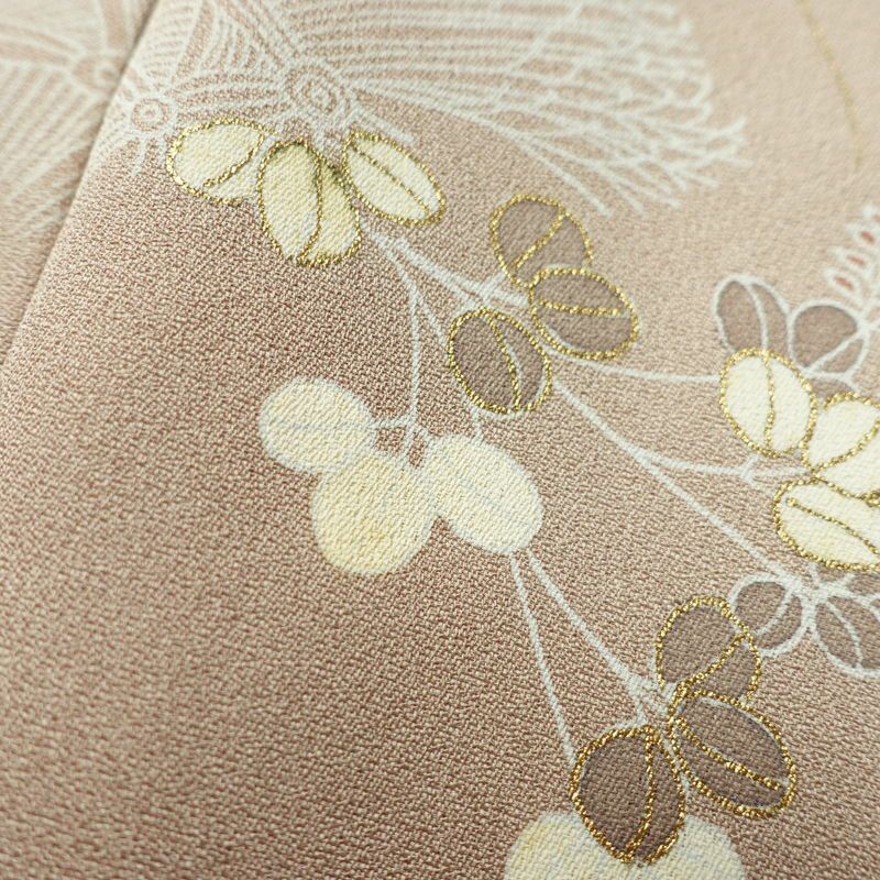 付け下げ 金駒刺繍 正絹 木の葉・植物柄 袷仕立て 身丈163cm 裄丈66cm リサイクル着物 着物 箔 金彩 入学式 卒業式 七五三 お宮参り フォーマル シンプル 上品 ベージュ_画像10