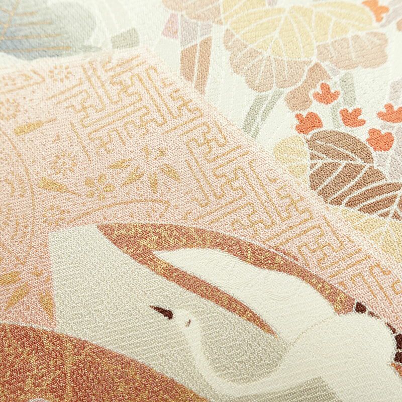 訪問着 美品 金駒刺繍 綸子 正絹 古典柄 袷仕立て 身丈161cm 裄丈65cm リサイクル着物 着物 箔 金彩 入学式 卒業式 結婚式 七五三 お宮参り フォーマル 菊 ピンク_画像10