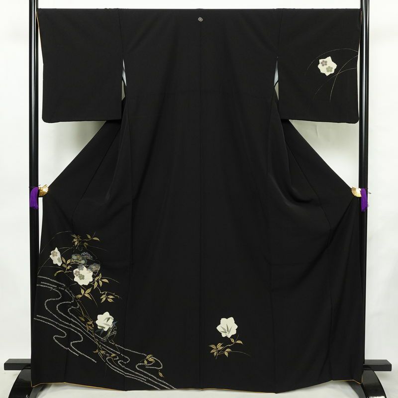 付け下げ 一つ紋付き 正絹 木の葉・植物柄 袷仕立て 身丈166cm 裄丈68.5cm リサイクル着物 着物 箔 金彩 卒業式 フォーマル シンプル 黒_画像1