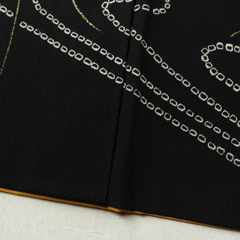 付け下げ 一つ紋付き 正絹 木の葉・植物柄 袷仕立て 身丈166cm 裄丈68.5cm リサイクル着物 着物 箔 金彩 卒業式 フォーマル シンプル 黒_画像12