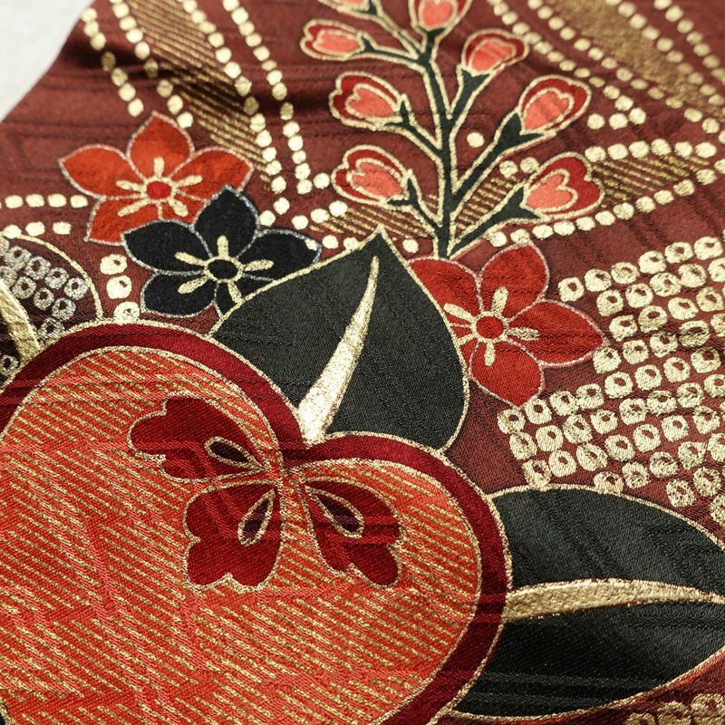 振袖 良品 金駒刺繍 正絹 花柄 袷仕立て 身丈161cm 裄丈66cm リサイクル着物 着物 箔 金彩 成人式 二十歳 二十歳の集い パーティー 萩 フォーマル 赤・朱_画像10