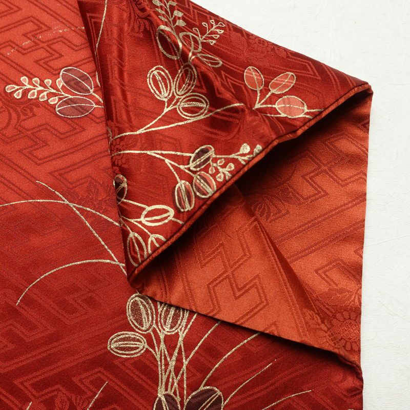 振袖 良品 金駒刺繍 正絹 花柄 袷仕立て 身丈161cm 裄丈66cm リサイクル着物 着物 箔 金彩 成人式 二十歳 二十歳の集い パーティー 萩 フォーマル 赤・朱_画像16