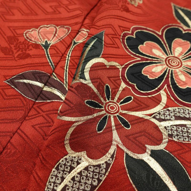 振袖 良品 金駒刺繍 正絹 花柄 袷仕立て 身丈161cm 裄丈66cm リサイクル着物 着物 箔 金彩 成人式 二十歳 二十歳の集い パーティー 萩 フォーマル 赤・朱_画像19