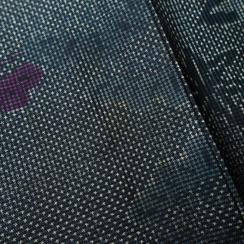 紬 しつけ糸付き 正絹 花柄 袷仕立て 身丈154cm 裄丈65.5cm リサイクル着物 着物 青・紺_画像8