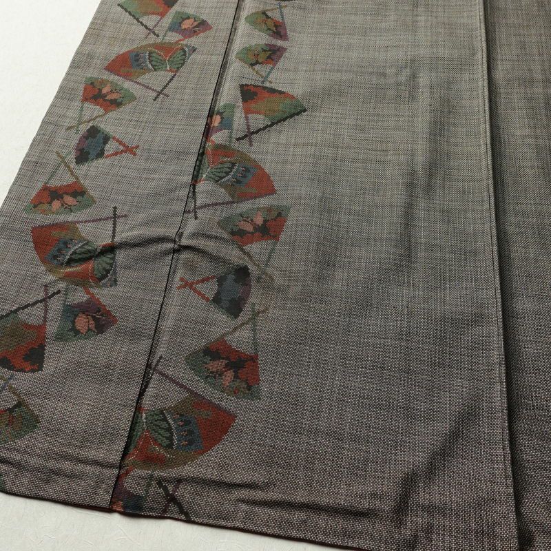 大島紬 古代染色 純泥染 証紙あり 正絹 古典柄 袷仕立て 身丈160cm 裄丈63cm リサイクル着物 着物 茶_画像4