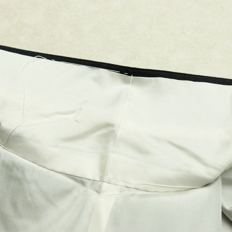 結城紬 本場真綿結城紬 百山亀甲 証紙あり 正絹 亀甲柄 袷仕立て 身丈160cm 裄丈63.5cm リサイクル着物 着物 洒落 黒_画像16