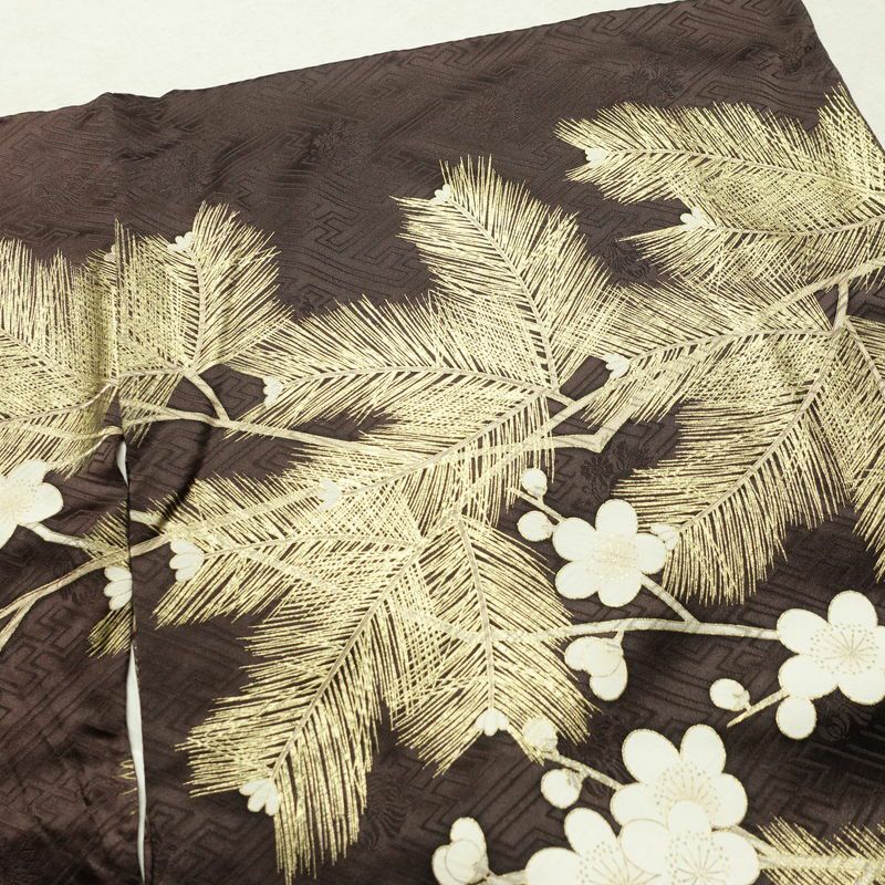 振袖 金駒刺繍 綸子 正絹 花柄 袷仕立て 身丈165.5cm 裄丈69.5cm リサイクル着物 着物 箔 金彩 成人式 二十歳 二十歳の集い フォーマル 菊 茶_画像15