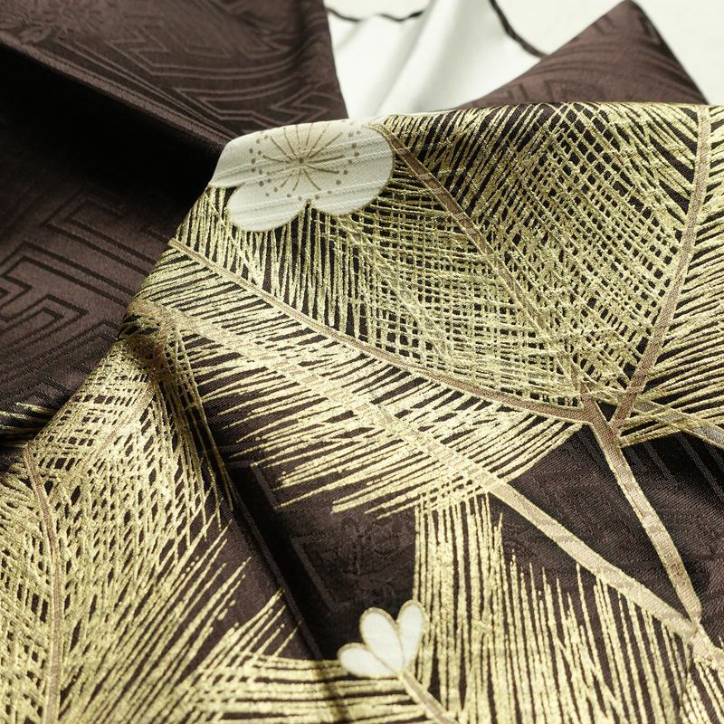 振袖 金駒刺繍 綸子 正絹 花柄 袷仕立て 身丈165.5cm 裄丈69.5cm リサイクル着物 着物 箔 金彩 成人式 二十歳 二十歳の集い フォーマル 菊 茶_画像19