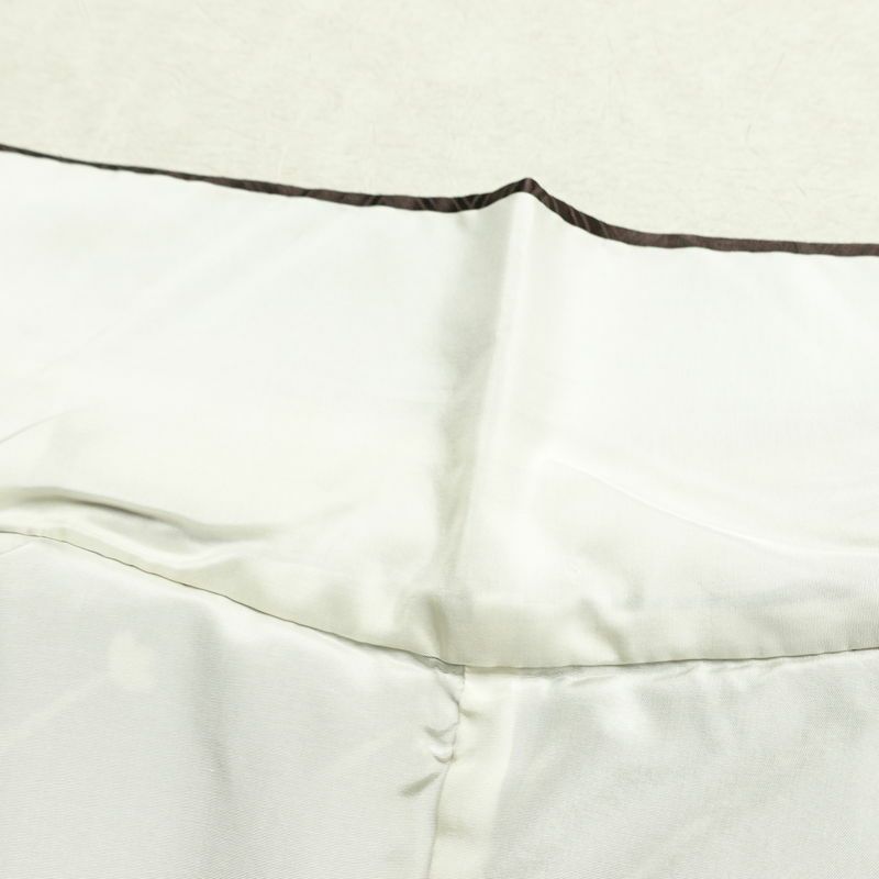 振袖 金駒刺繍 綸子 正絹 花柄 袷仕立て 身丈165.5cm 裄丈69.5cm リサイクル着物 着物 箔 金彩 成人式 二十歳 二十歳の集い フォーマル 菊 茶_画像21