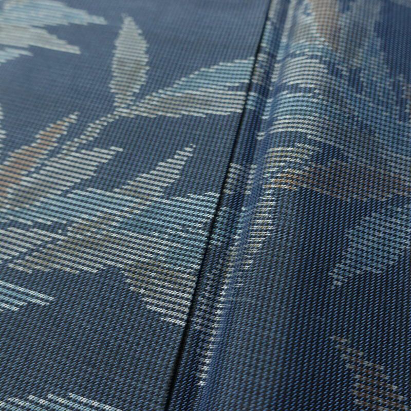 紬 正絹 木の葉・植物柄 袷仕立て 身丈157cm 裄丈65cm リサイクル着物 着物 青・紺_画像10