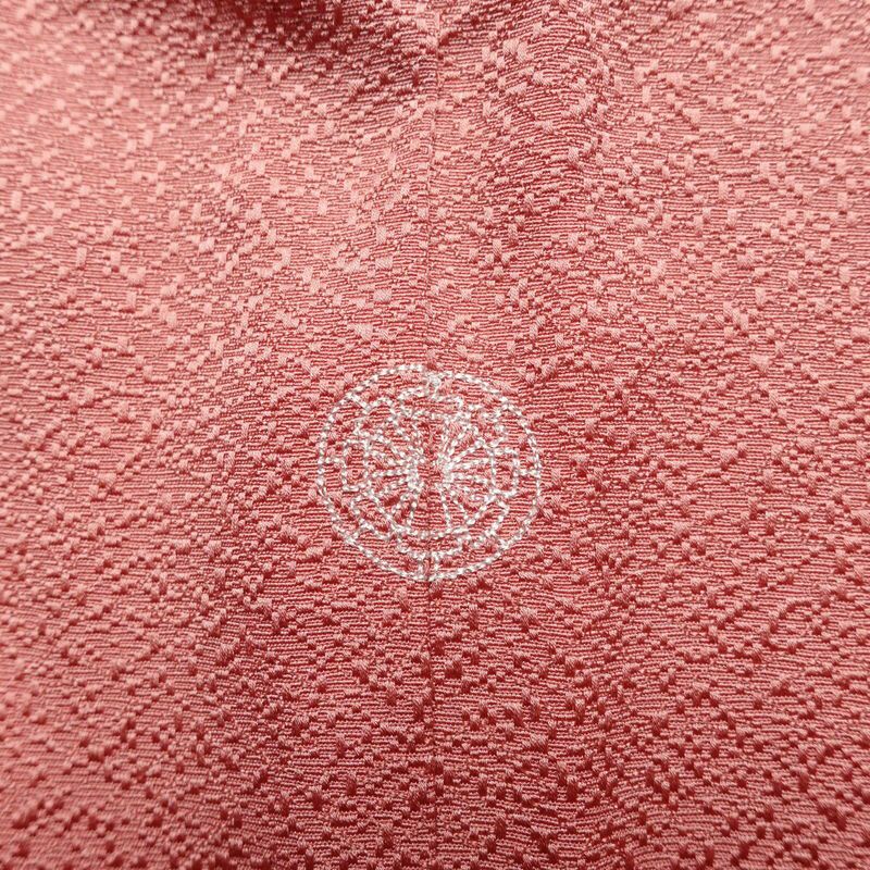 色無地 美品 落款入り しつけ糸付き 一つ紋付き 正絹 無地 袷仕立て 身丈165.5cm 裄丈65cm リサイクル着物 着物 お茶会 七五三 お宮参り フォーマル ピンク_画像12