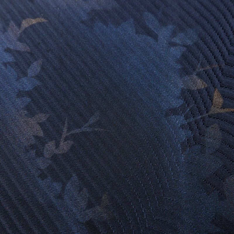 付け下げ 一つ紋付き 正絹 花柄 袷仕立て 身丈152.5cm 裄丈64.5cm リサイクル着物 着物 箔 金彩 フォーマル 青・紺_画像10