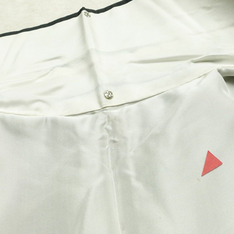 村山大島紬 正絹 木の葉・植物柄 袷仕立て 身丈164cm 裄丈62cm リサイクル着物 大島紬 着物 黒_画像19