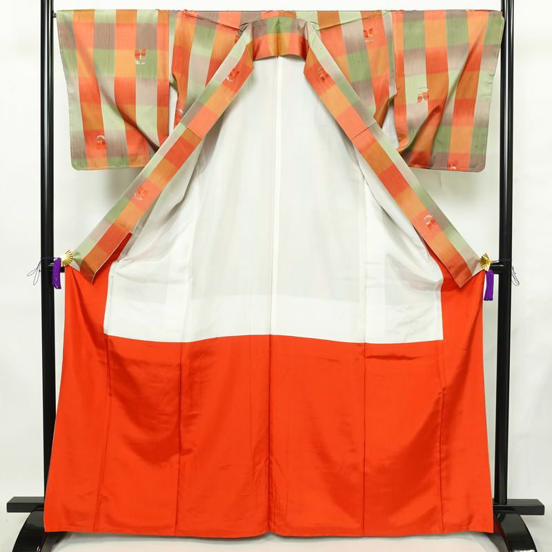 紬 良品 しつけ糸付き アンサンブル 2点セット 正絹 花柄 袷仕立て 身丈166.5cm 裄丈67.5cm リサイクル着物 着物 羽織 おしゃれ 多色使い_画像2