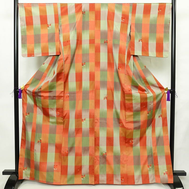 紬 良品 しつけ糸付き アンサンブル 2点セット 正絹 花柄 袷仕立て 身丈166.5cm 裄丈67.5cm リサイクル着物 着物 羽織 おしゃれ 多色使い_画像3