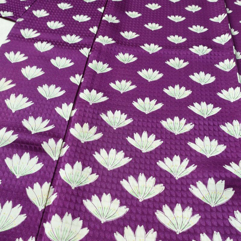 小紋 付下小紋 正絹 花柄 袷仕立て 身丈160cm 裄丈64.5cm リサイクル着物 着物 紫・藤色_画像5