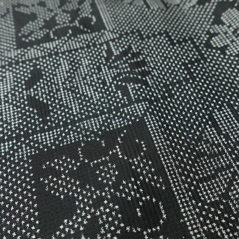 紬 正絹 木の葉・植物柄 袷仕立て 身丈155.5cm 裄丈63.5cm リサイクル着物 着物 黒_画像8