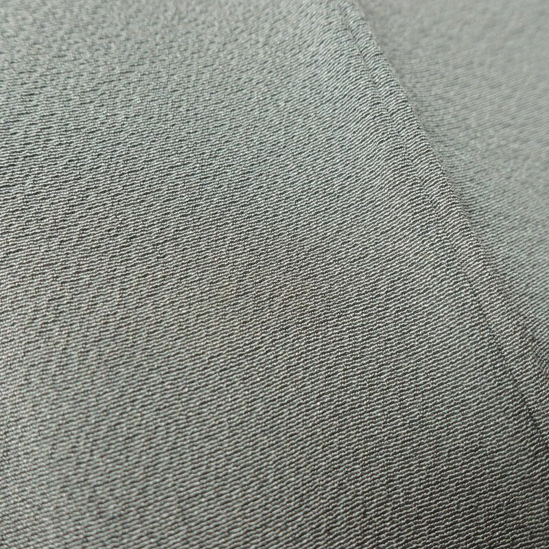 色無地 しつけ糸付き 縮緬 一つ紋付き 正絹 無地 袷仕立て 身丈158cm 裄丈64cm リサイクル着物 着物 お茶会 フォーマル シンプル グレー_画像10