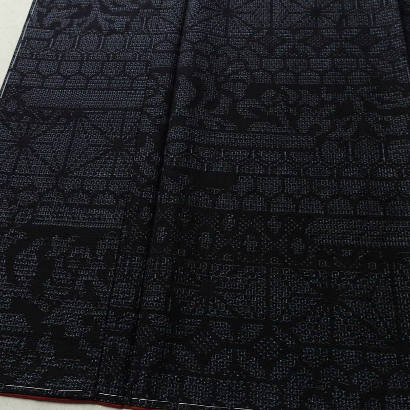 結城紬 紬 証紙あり しつけ糸付き 正絹 古典柄 袷仕立て 身丈149.5cm 裄丈65cm リサイクル着物 着物 青・紺_画像4