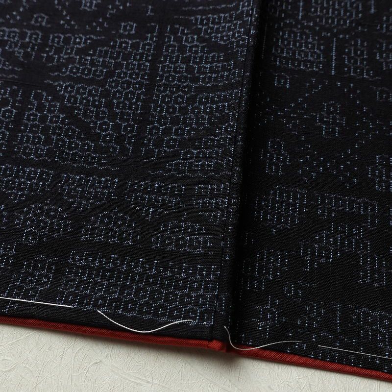 結城紬 紬 証紙あり しつけ糸付き 正絹 古典柄 袷仕立て 身丈149.5cm 裄丈65cm リサイクル着物 着物 青・紺_画像10