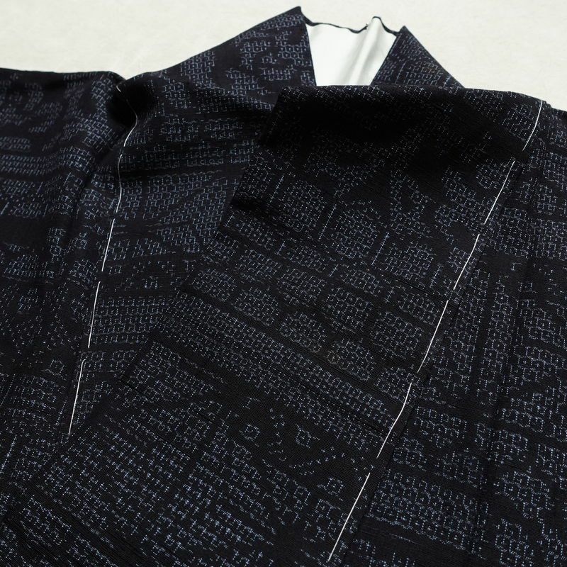 結城紬 紬 証紙あり しつけ糸付き 正絹 古典柄 袷仕立て 身丈149.5cm 裄丈65cm リサイクル着物 着物 青・紺_画像14