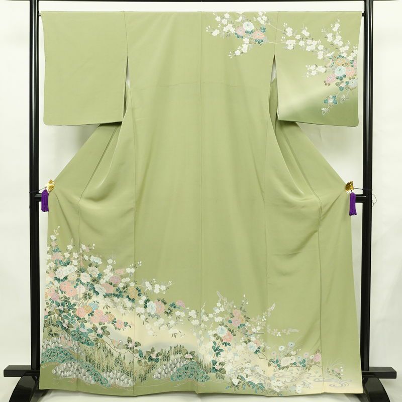 訪問着 縮緬 正絹 花柄 袷仕立て 身丈164cm 裄丈67cm リサイクル着物 着物 共八掛 入学式 卒業式 七五三 お宮参り フォーマル 緑・うぐいす色