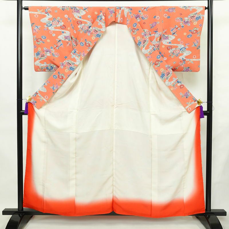 小紋 縮緬 正絹 花柄 袷仕立て 身丈158.5cm 裄丈63.5cm リサイクル着物 着物 サーモンピンク ピンク_画像3