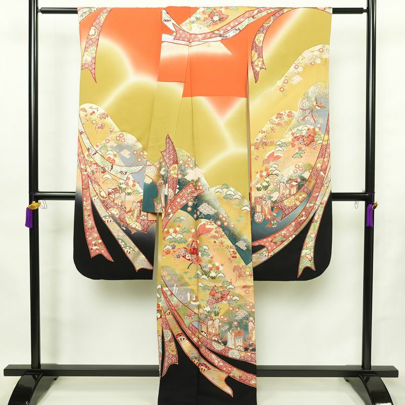 振袖 正絹 古典柄 袷仕立て 身丈164.5cm 裄丈66cm リサイクル着物 着物 箔 金彩 成人式 二十歳 二十歳の集い パーティー フォーマル 蝶 扇子 御所車 黄・黄土色_画像2