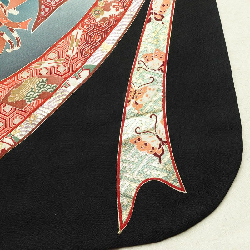 振袖 正絹 古典柄 袷仕立て 身丈164.5cm 裄丈66cm リサイクル着物 着物 箔 金彩 成人式 二十歳 二十歳の集い パーティー フォーマル 蝶 扇子 御所車 黄・黄土色_画像17